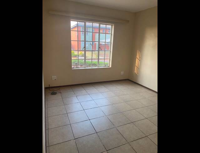 2 BEDROOM APARTMENT BLOCK FOR SALE IN THERESAPARK